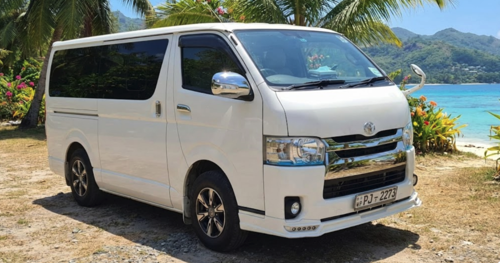 ハローランカのバン