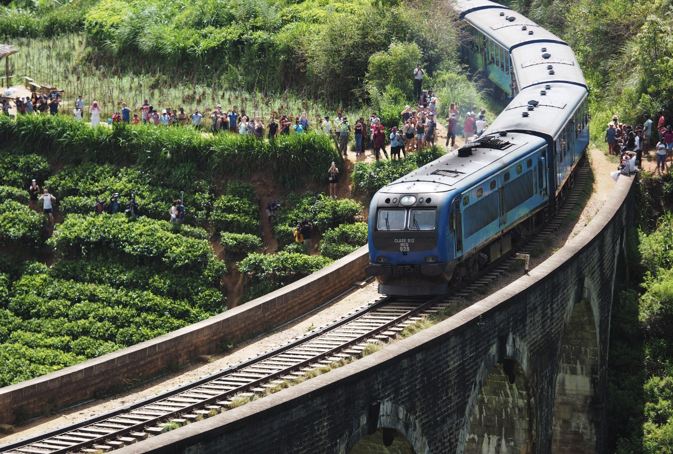 スリランカ高原列車の車両